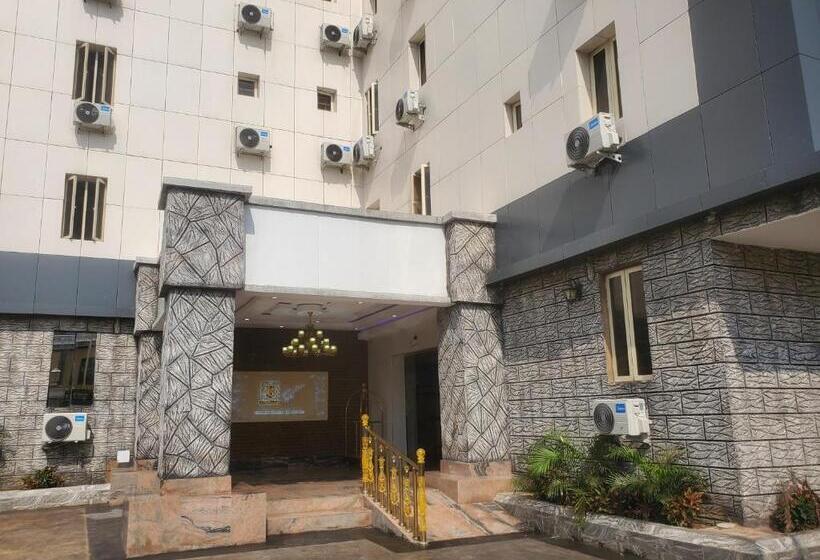 Greatville Hotel Signature