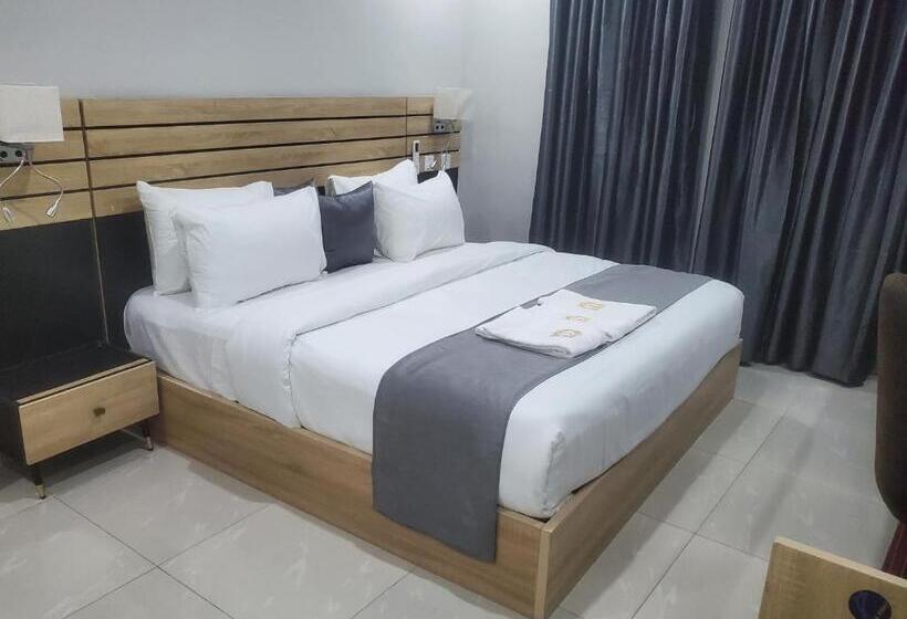 Greatville Hotel Signature