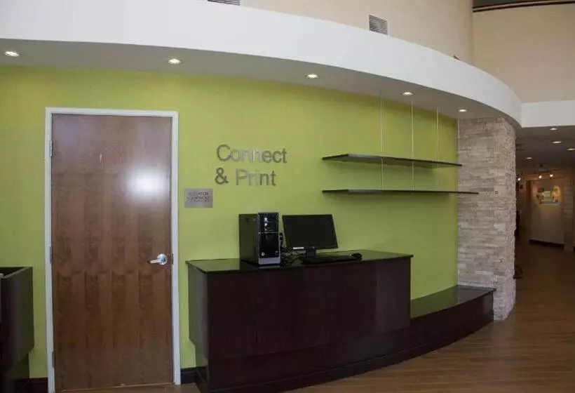 ホテル Peachtree Inn & Suites