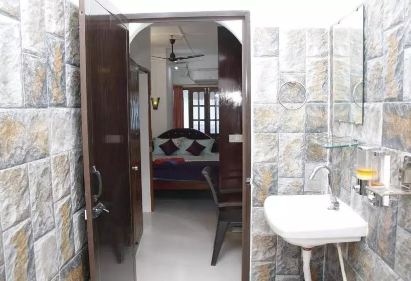 ホテル Ratnoop Inn  Enjoy The Premium Home Stay