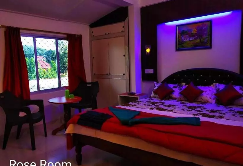 ホテル Ratnoop Inn  Enjoy The Premium Home Stay