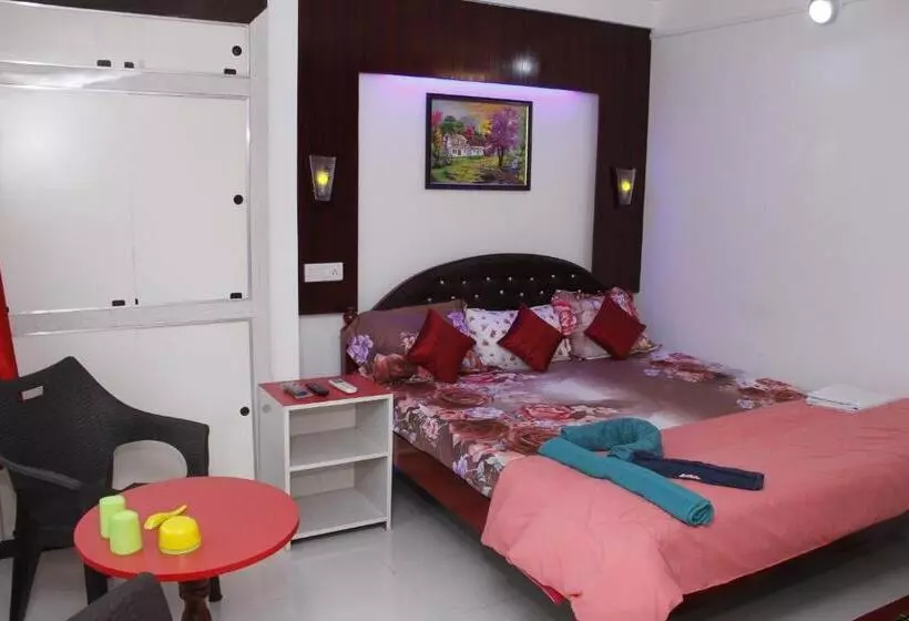 ホテル Ratnoop Inn  Enjoy The Premium Home Stay