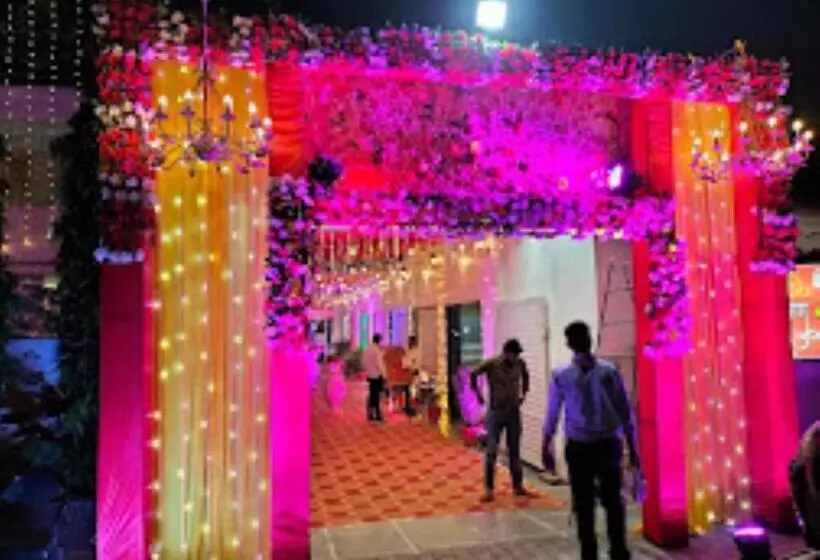 ホテル The Marvellous,jhansi