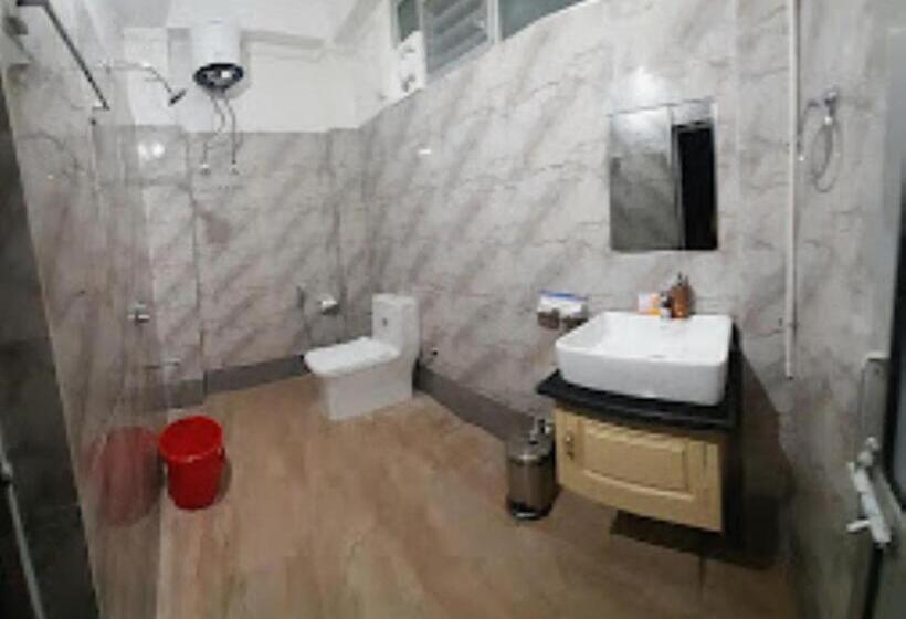 בית מלון כפרי Urban Residency, Dimapur