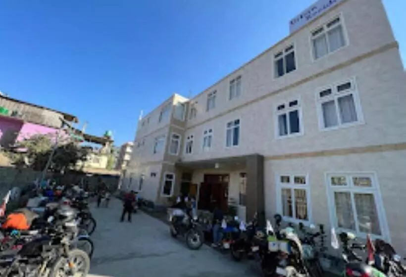 ホテル Urban Residency, Dimapur