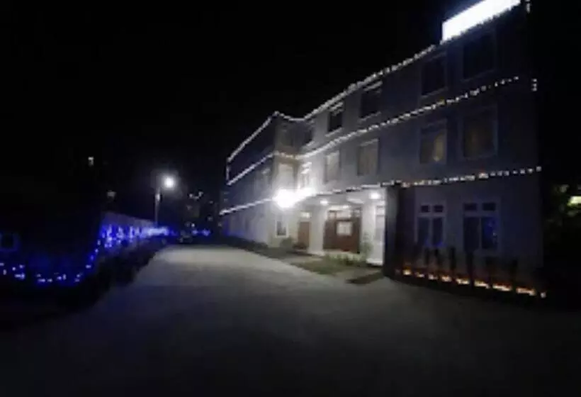 ホテル Urban Residency, Dimapur