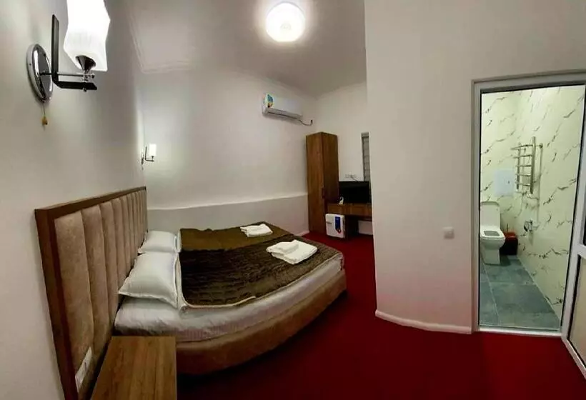 ペンション Alifa Lux Guesthouse