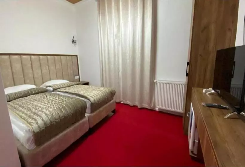 ペンション Alifa Lux Guesthouse