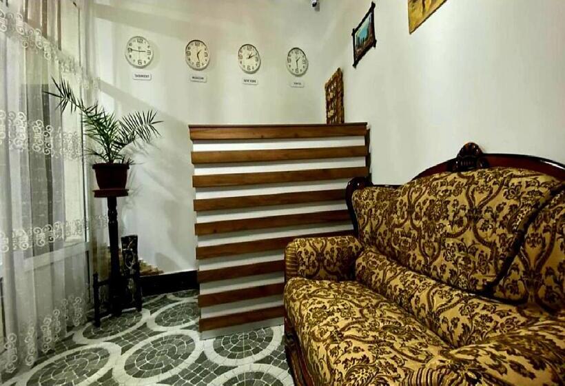 Pensão Alifa Lux Guesthouse