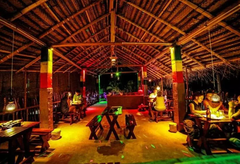 Majatalo Coconut Style Restaurant & Milinda Guest