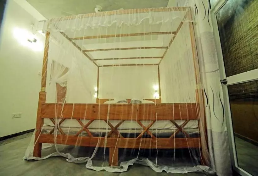 Majatalo Coconut Style Restaurant & Milinda Guest