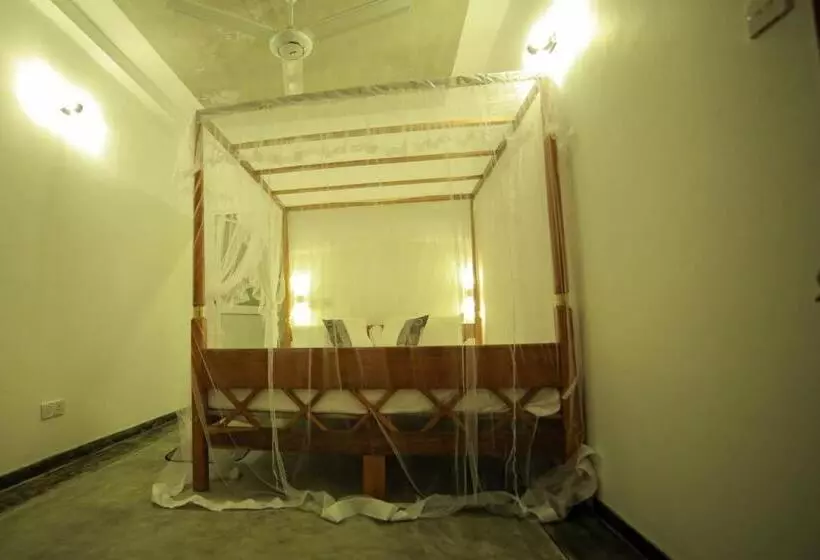 Majatalo Coconut Style Restaurant & Milinda Guest