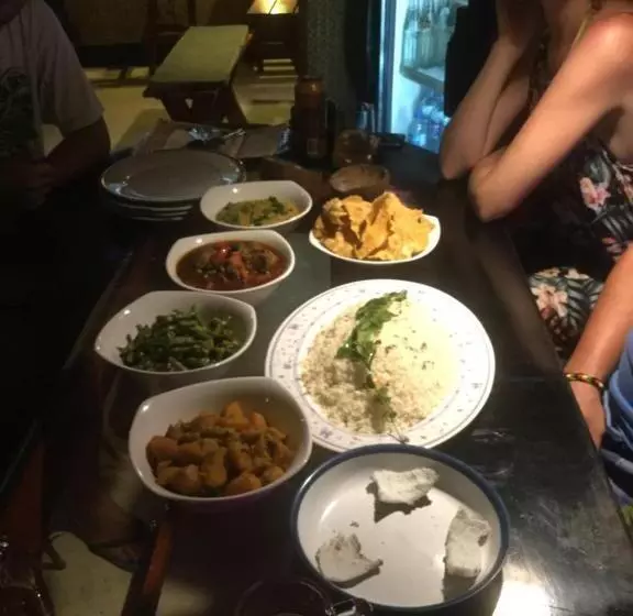 Majatalo Coconut Style Restaurant & Milinda Guest