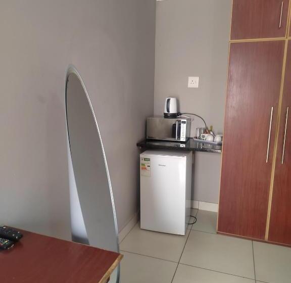 פנסיון Laguna Guesthouse