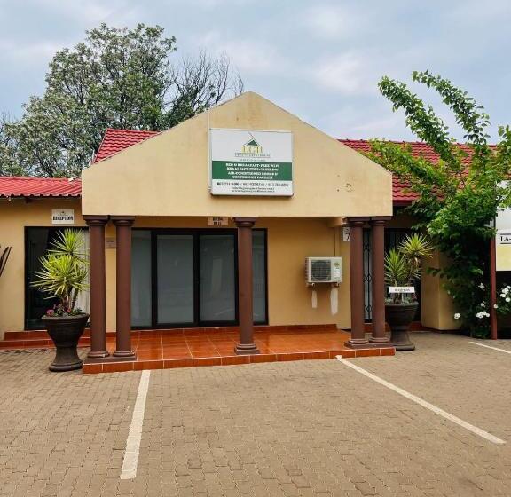 פנסיון Laguna Guesthouse