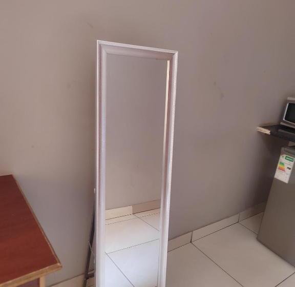 פנסיון Laguna Guesthouse