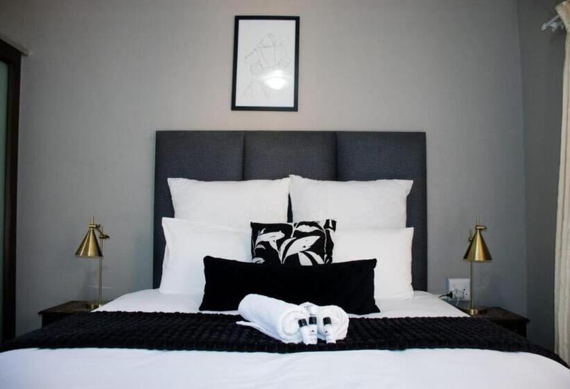 פנסיון Laguna Guesthouse