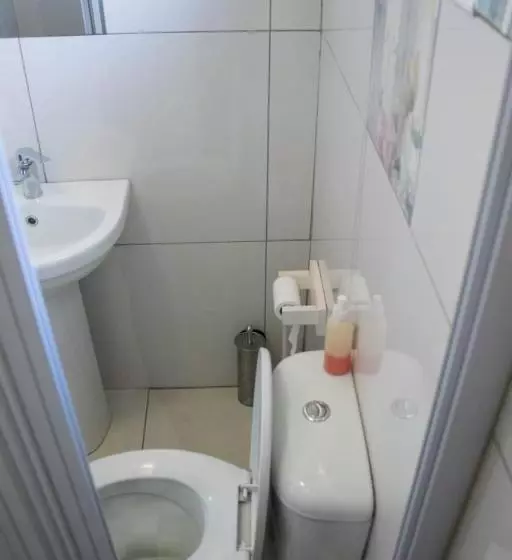 Majatalo Laguna Guesthouse