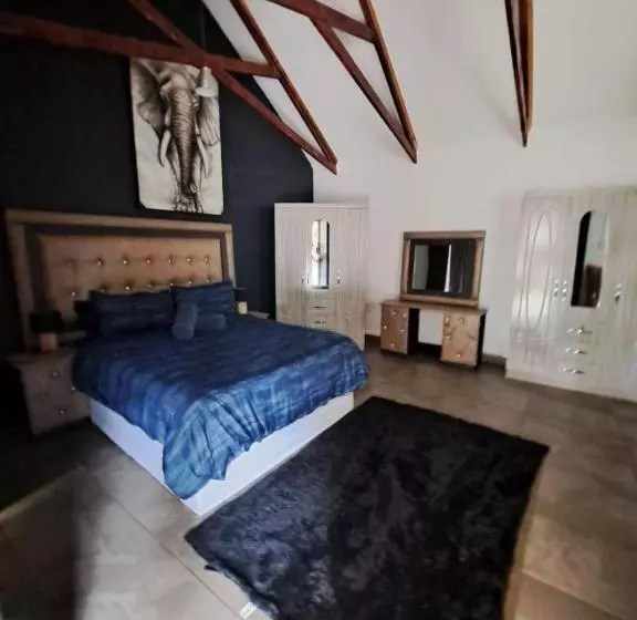 ペンション Ndlovu Guesthouse Northam