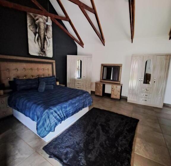 פנסיון Ndlovu Guesthouse Northam