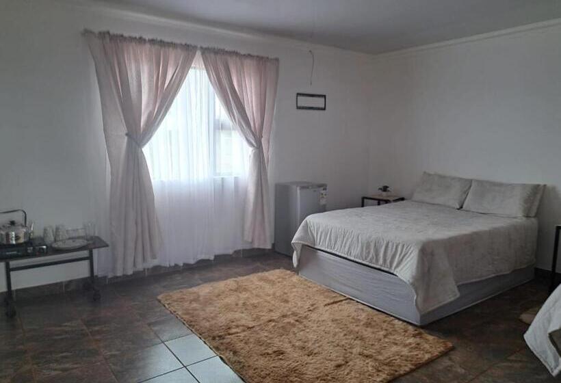 פנסיון Ndlovu Guesthouse Northam