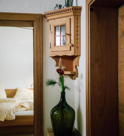 پانسیون Spatla