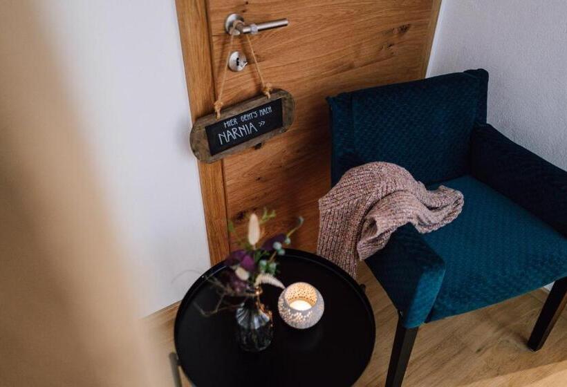 پانسیون Spatla