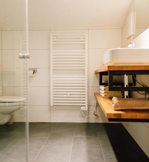 پانسیون Spatla