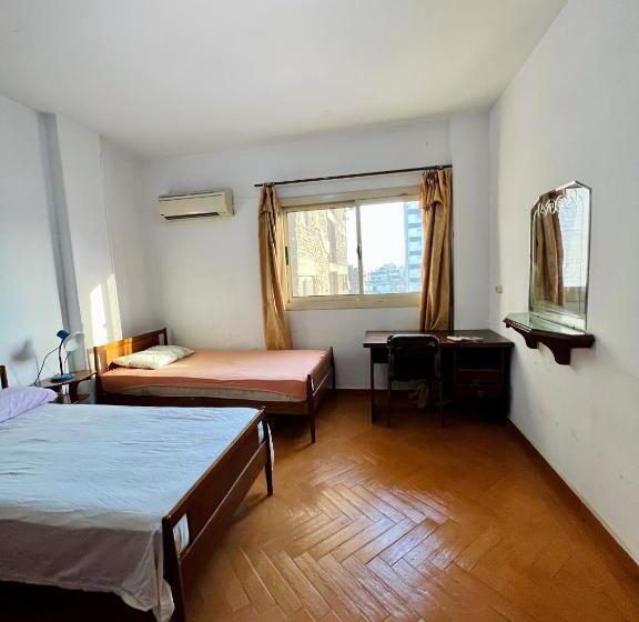 پانسیون Sunny Central Room Besides Auc Downtown