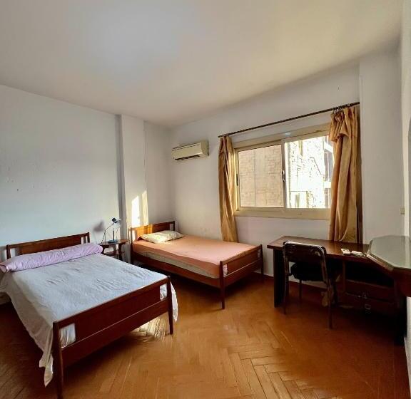 پانسیون Sunny Central Room Besides Auc Downtown