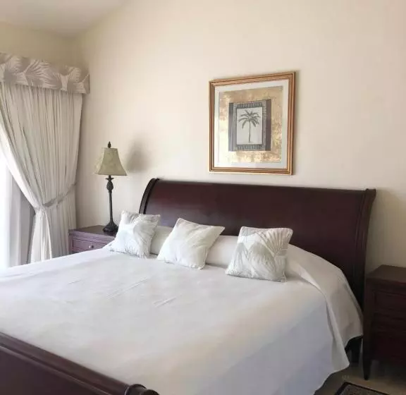 Porto Bello Grand Marina