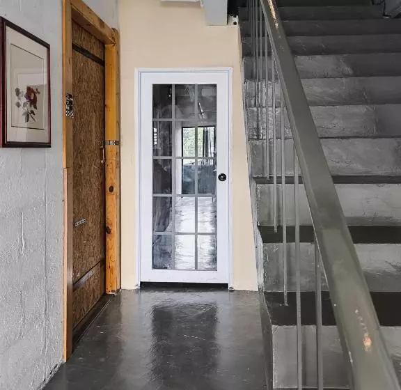 Youyen Hostel