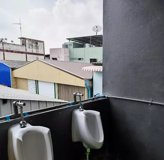 Youyen Hostel