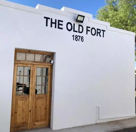 ユースホステル The Old Fort