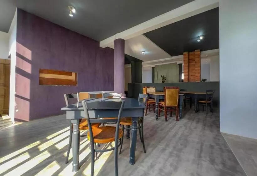 Aamiaismajoitus (B&B) Flagridge County Lodge