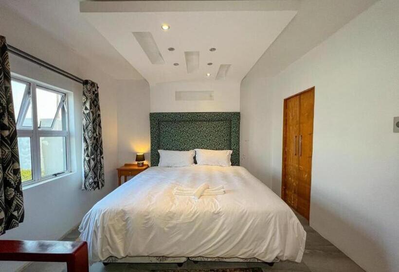 مبيت وإفطار Flagridge County Lodge