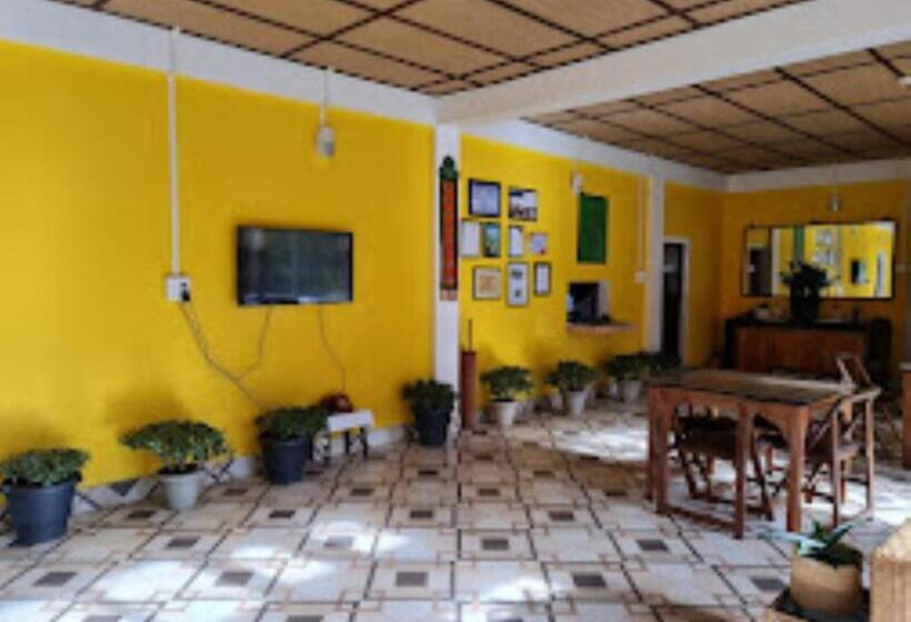 هتل Dirang Boutique Cottages,dirang