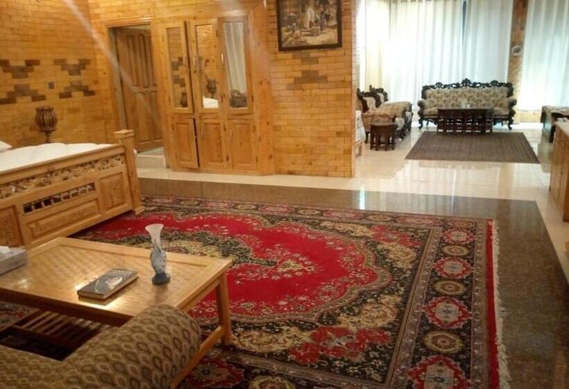 هتل Ghairaat Castles