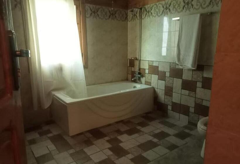 هتل Ghairaat Castles