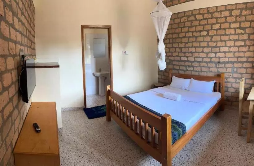 هتل Iziba Lodge