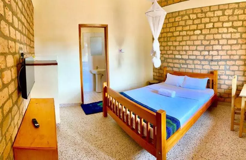 هتل Iziba Lodge
