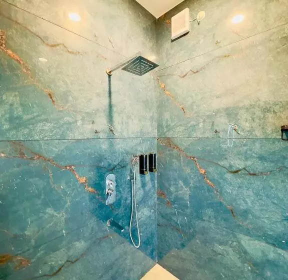 ホテル Misty Wonders