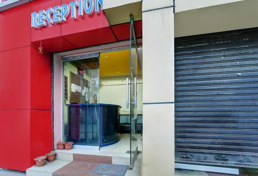 בית מלון כפרי Oyo Flagship Saalt