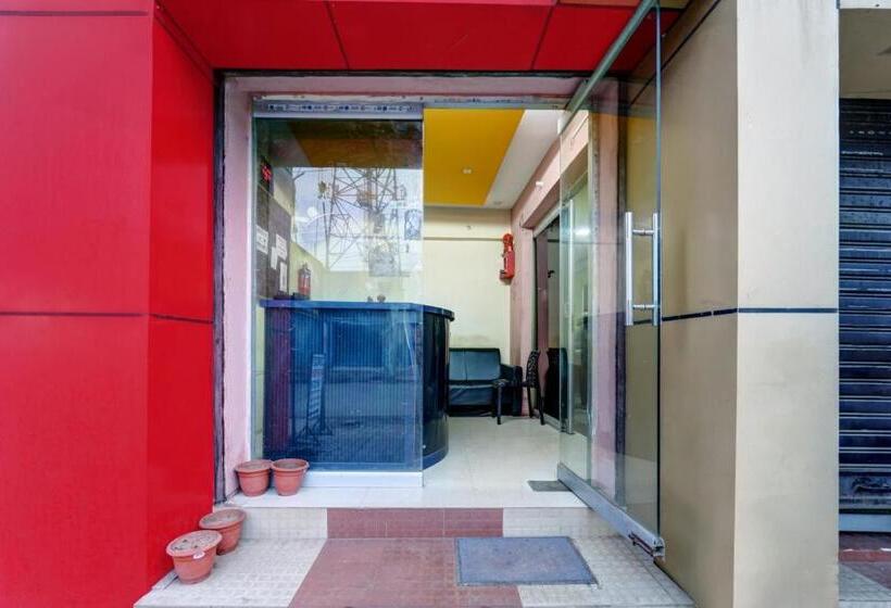 בית מלון כפרי Oyo Flagship Saalt