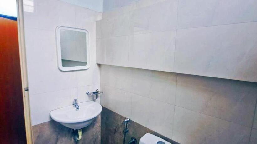 호텔 Staymaker Juju Residency