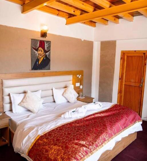 בית מלון כפרי The Heritage Piti Jalsa