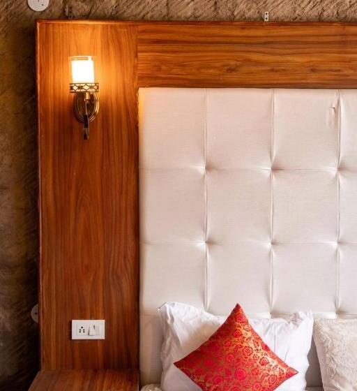 בית מלון כפרי The Heritage Piti Jalsa