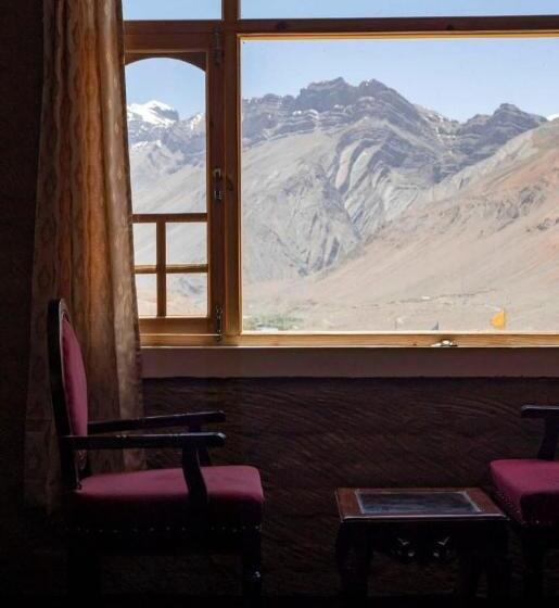 בית מלון כפרי The Heritage Piti Jalsa