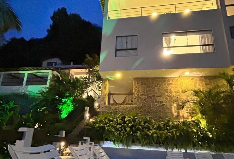 پانسیون Oásis Beach House