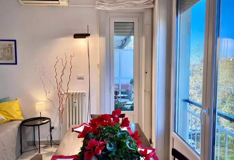 پانسیون Stanza Cristina E Patrizia Fiere E Moda